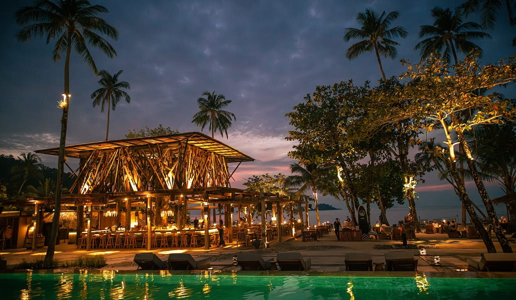 D_Castaway Beach Club